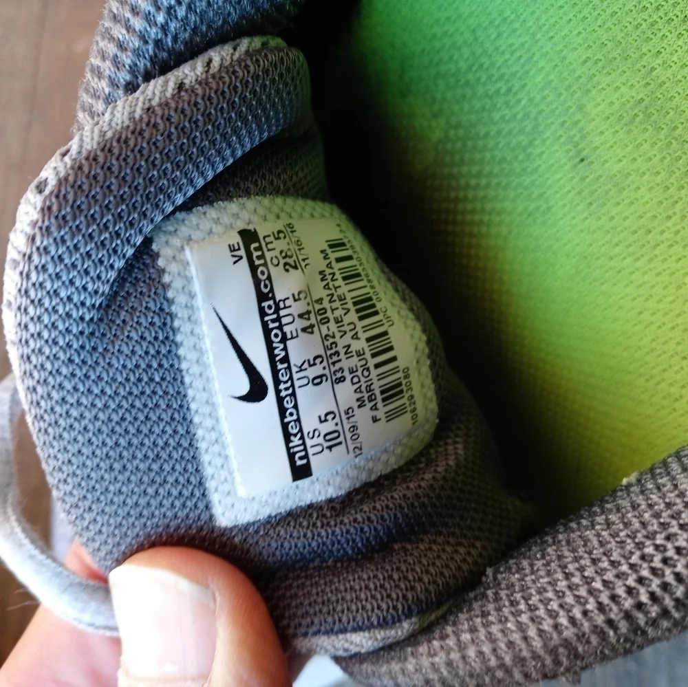 Nike Zoom Pegasus 33 Gray/Black/Blue Running Shoes Size 10.5 Men's. 183pm